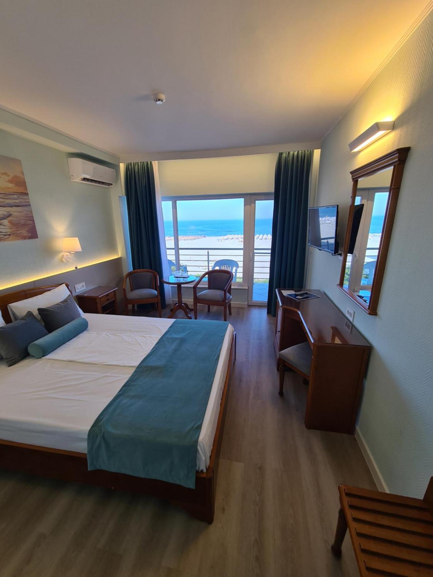 Hotel Comandor Mamaia Exteriör bild