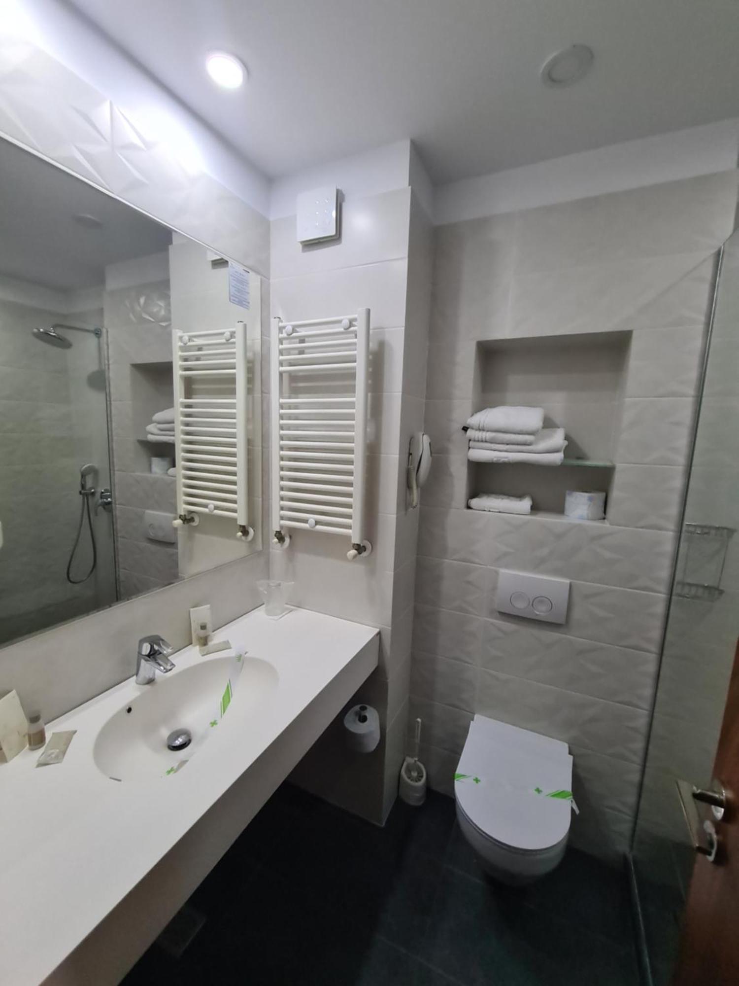 Hotel Comandor Mamaia Exteriör bild