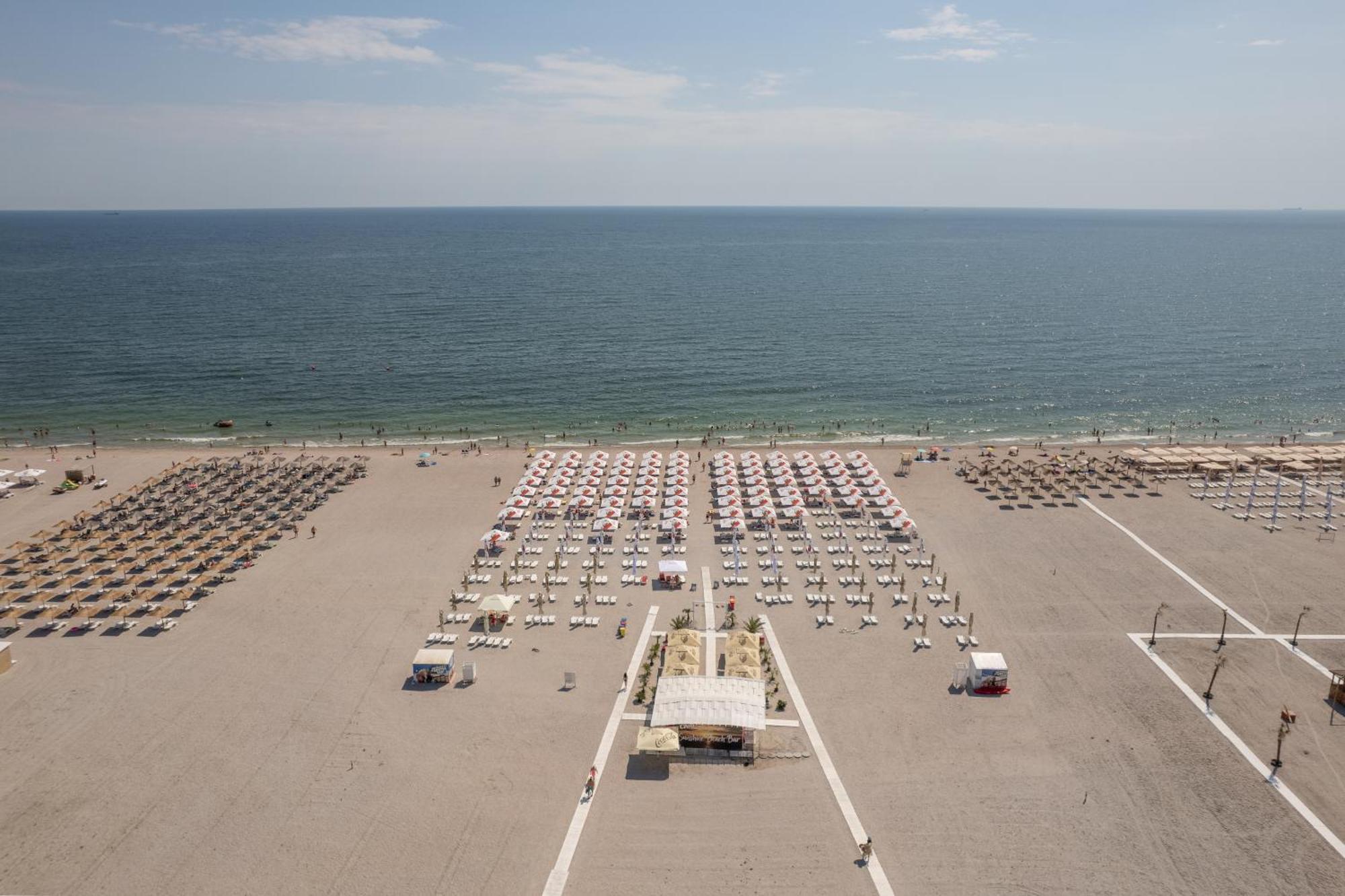 Hotel Comandor Mamaia Exteriör bild