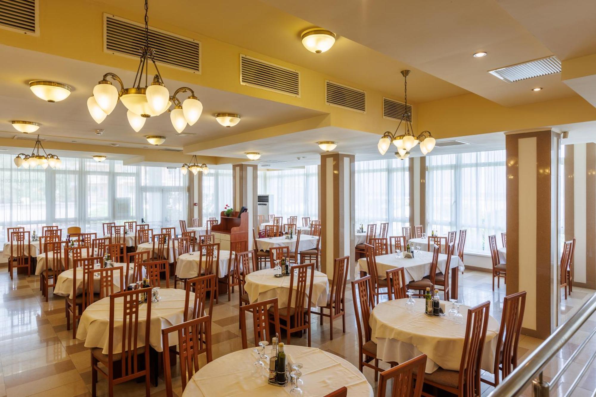 Hotel Comandor Mamaia Exteriör bild